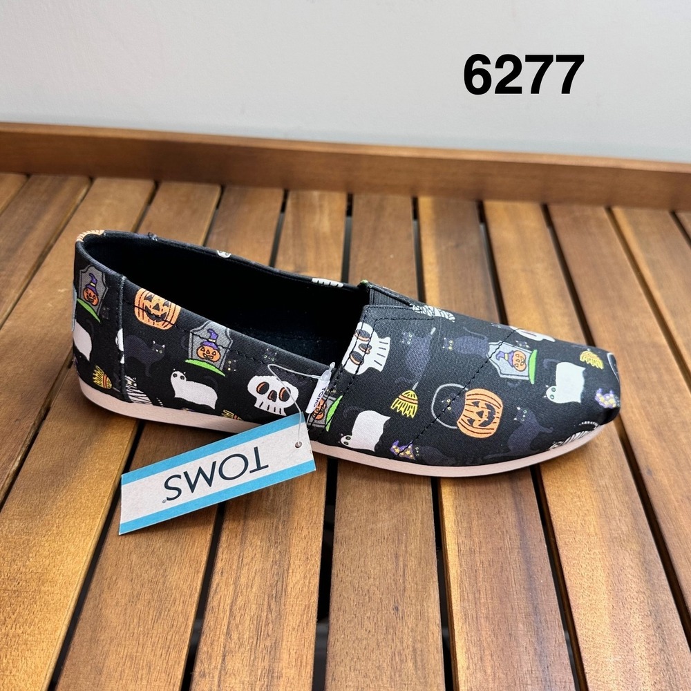 TOMS Alpargata Halloween Slip On Womens 6 Black Pumpkin Ghost NWT Glow In Dark